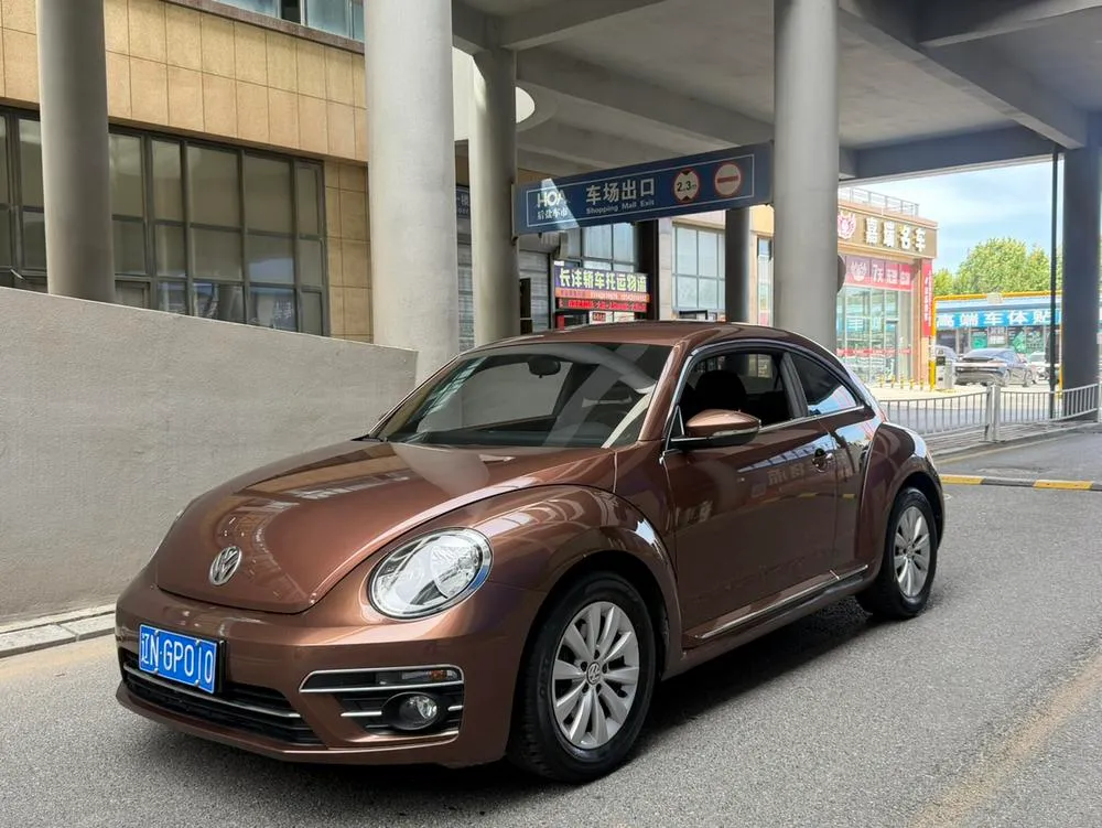 Volkswagen Beetle 180TSI Version, 2018 — фото 1