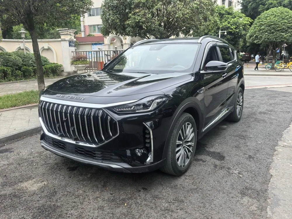 Jetour X70 PLUS Champion Edition 1.5T DCT Champion MAX 7 Seater, 2024 — фото 1
