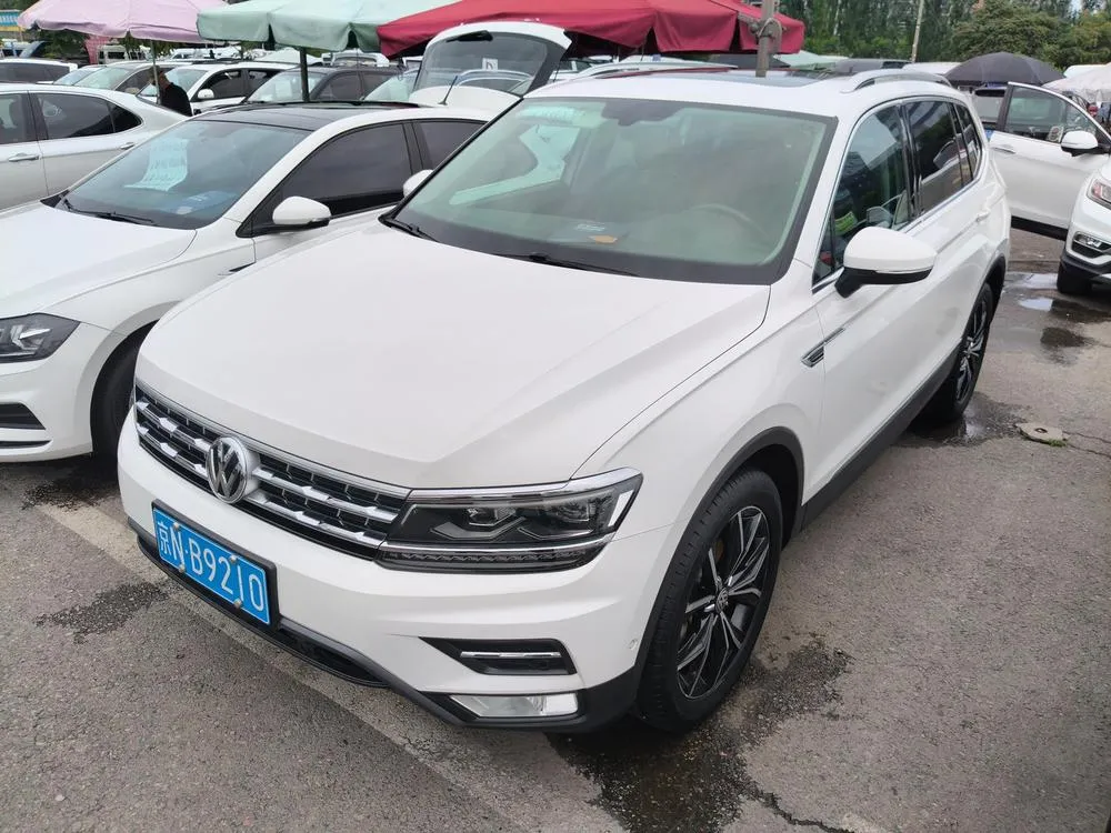 Volkswagen Tiguan L, 2017
