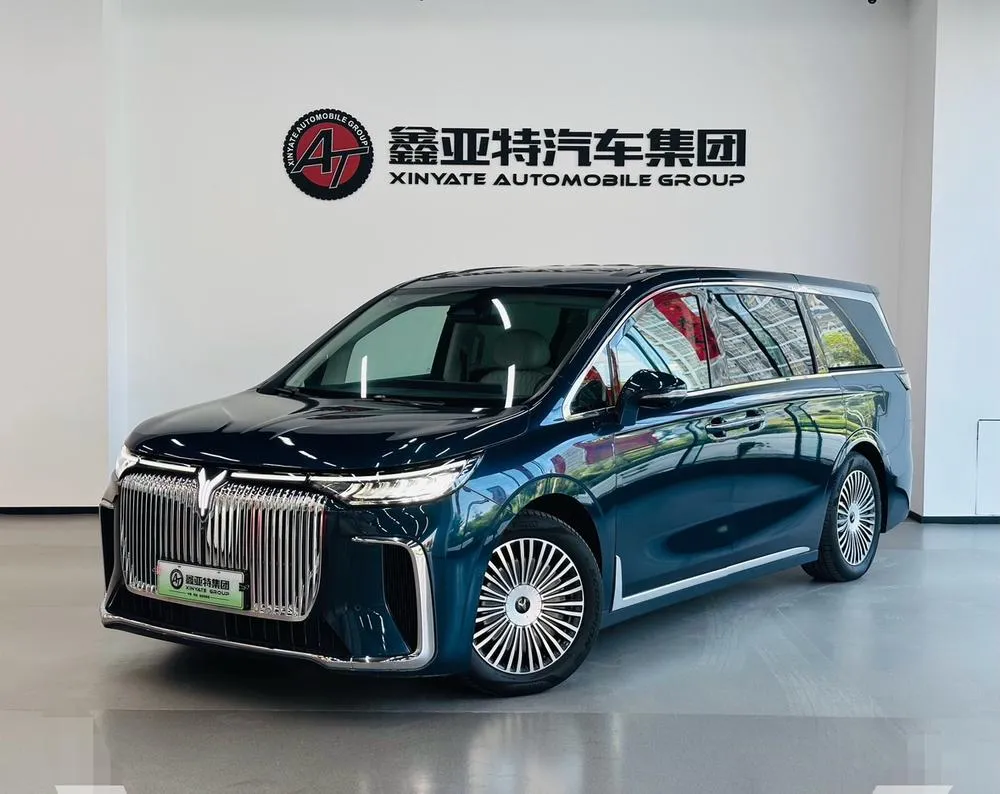 Voyah Dreamer PHEV 4WD Flagship Edition, 2025 — фото 1