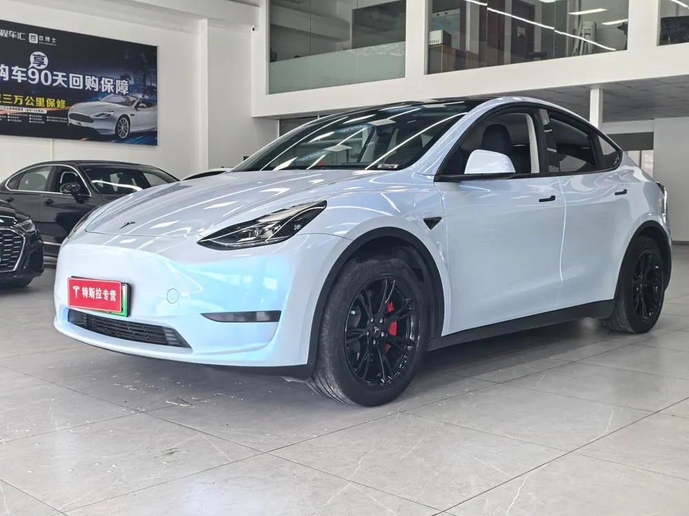 Tesla Model Y, 2023