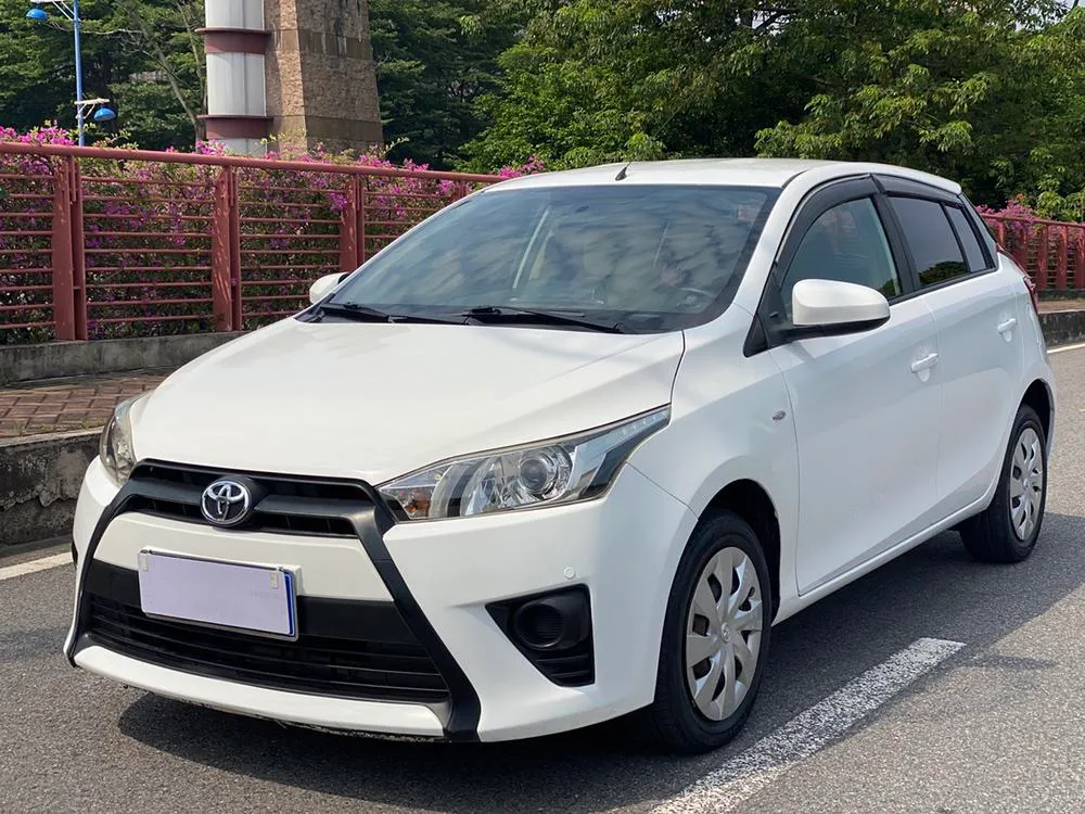 Toyota Yaris L 1.3E Auto Edition, 2014 — фото 1