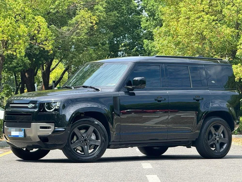 Land Rover Defender, 2024