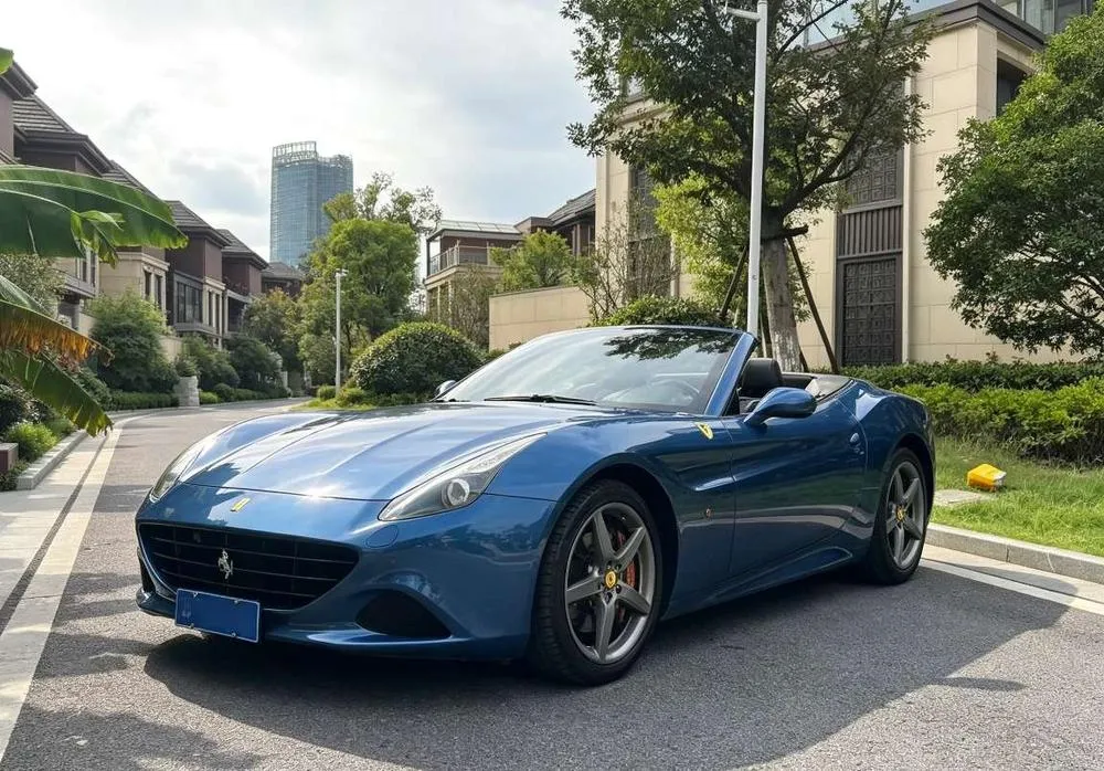 Ferrari California T, 2015