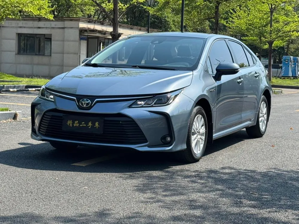 Toyota Corolla Dual Engine 1.8L E-CVT Edition, 2021 — фото 1