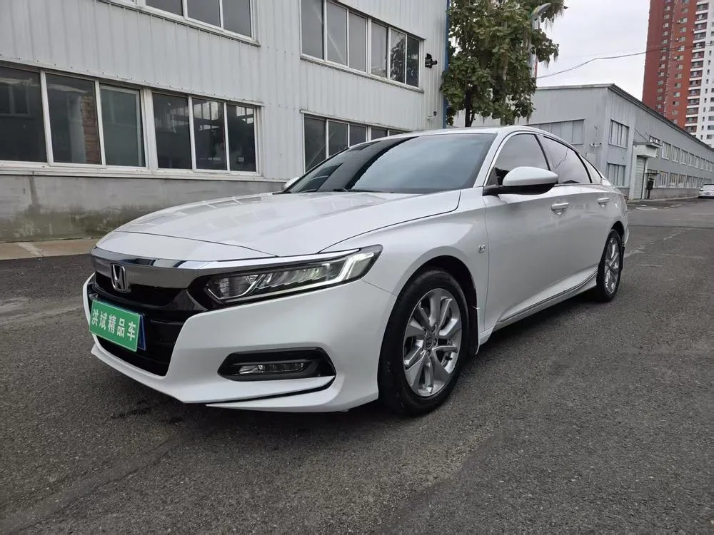Honda Accord 230TURBO Comfort Edition CN6, 2018 — фото 1