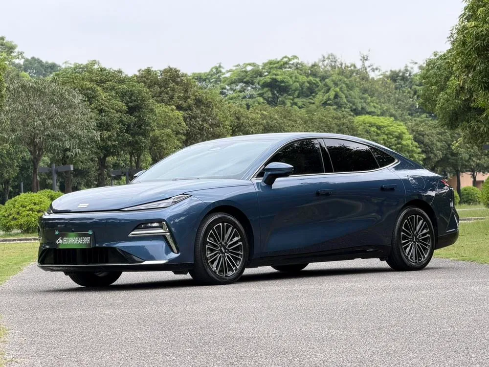Galaxy Xingyao 8 PHEV, 2025