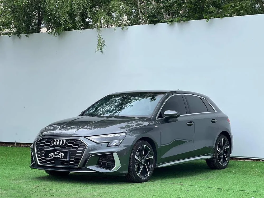 Audi A3 Sportback 35 TFSI Sport Version, 2022 — фото 1
