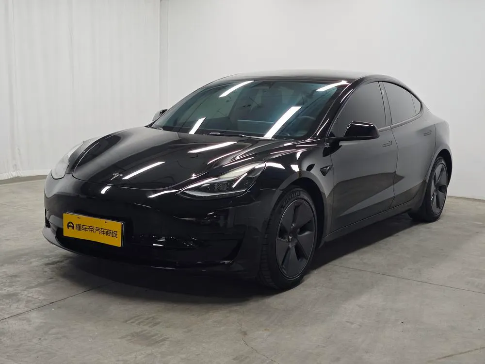 Tesla Model 3, 2022