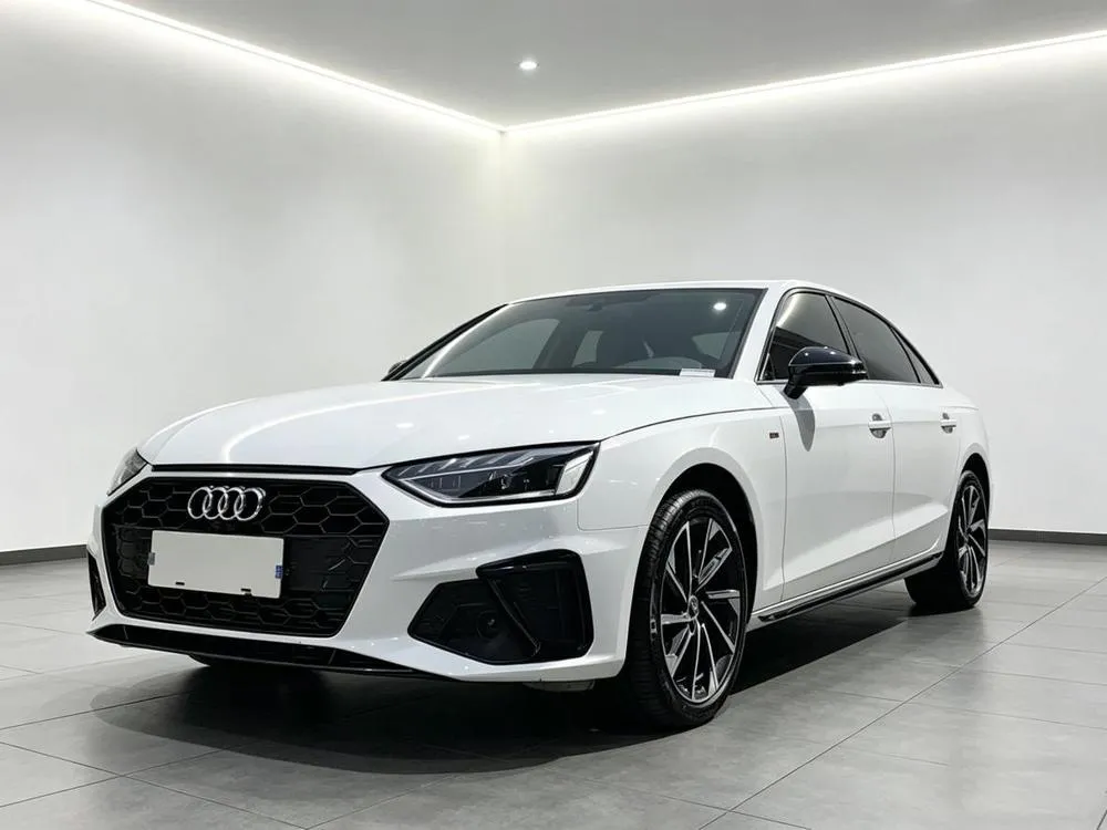Audi A4L 40 TFSI Fashion Version, 2023 — фото 1
