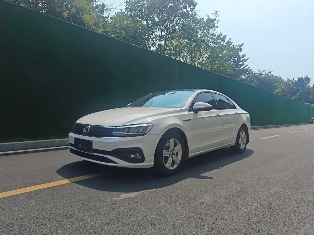 Volkswagen Lamando 230TSI DSG Style Edition, 2021 — фото 1