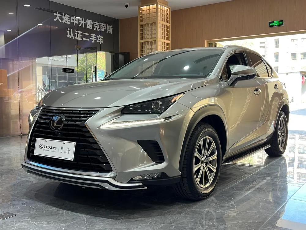 Lexus NX, 2020