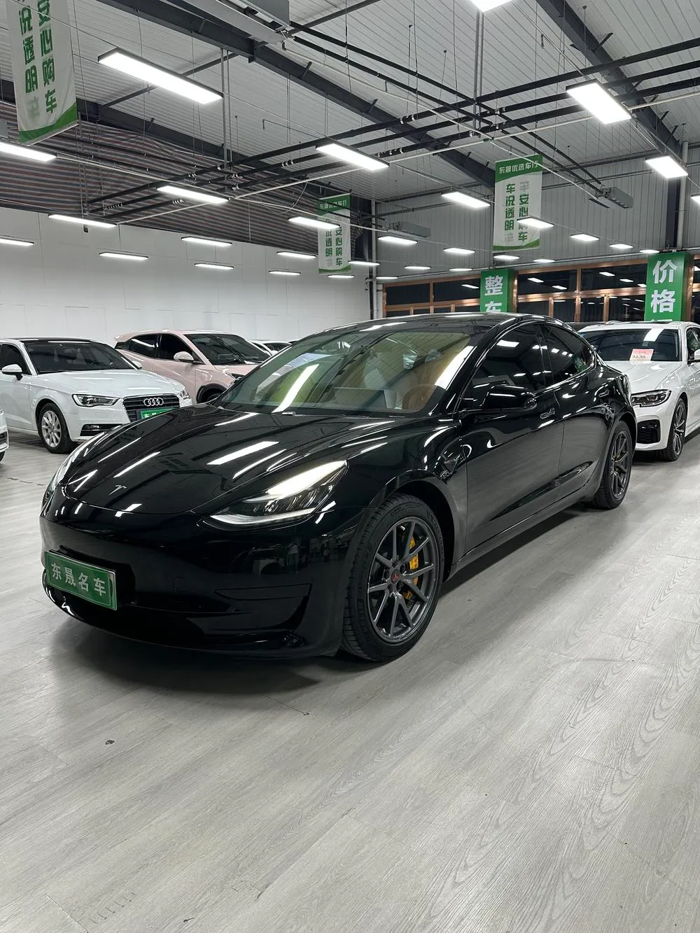 Tesla Model 3, 2020