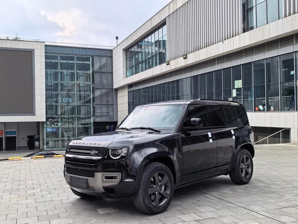 Land Rover Defender, 2024