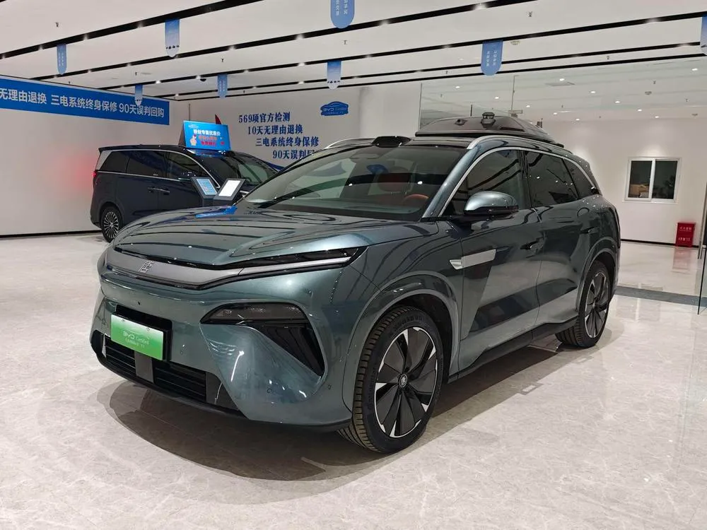 BYD Tang L DM, 2025