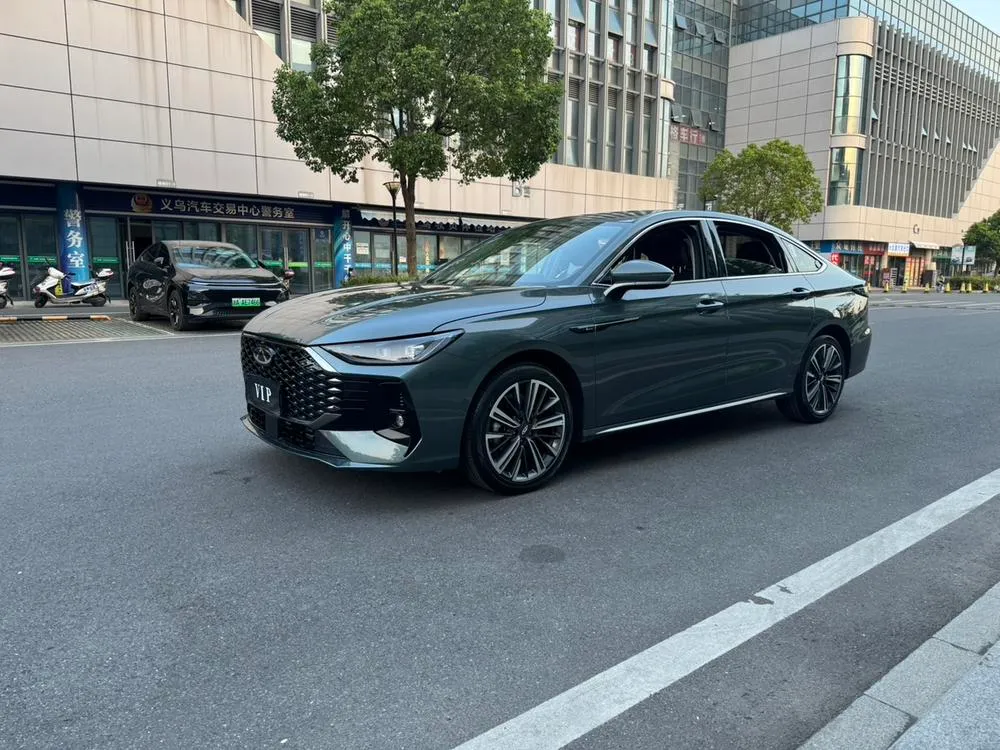 Chery Arrizo 8 PRO 1.6T DCT Люкс +, 2025 — фото 1