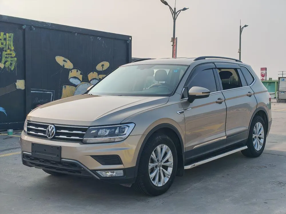 Volkswagen Tiguan L, 2017