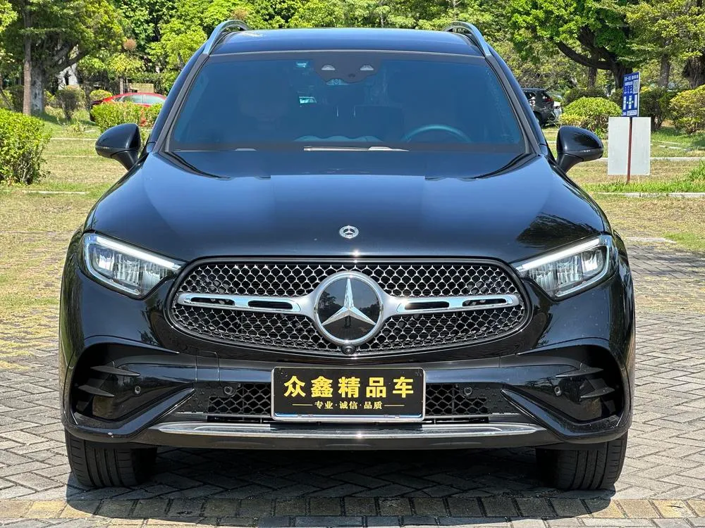 Mercedes-Benz GLC Facelift GLC 300 L 4MATIC Version 5 Seater, 2024 — фото 1