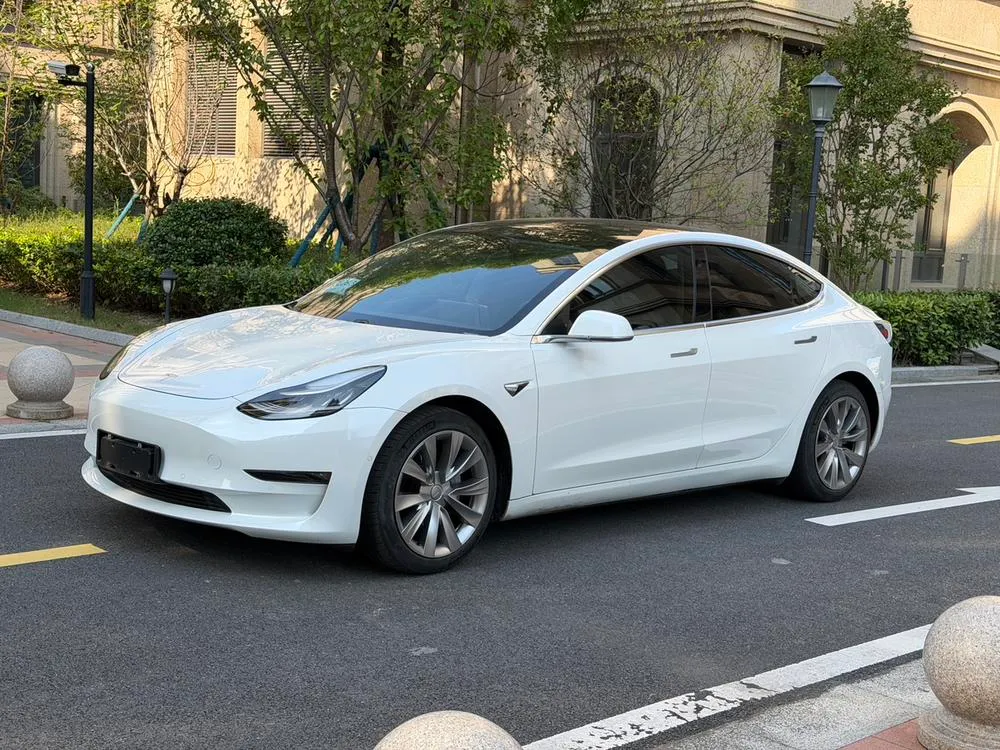 Tesla Model 3, 2020