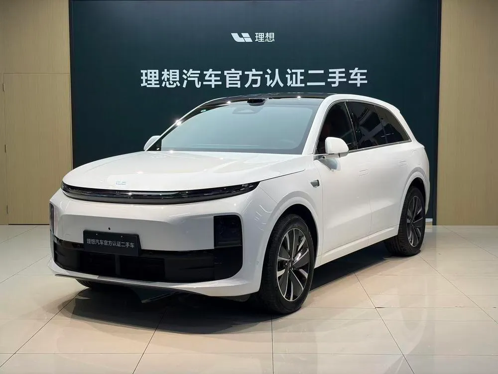 Li Auto L6, 2025