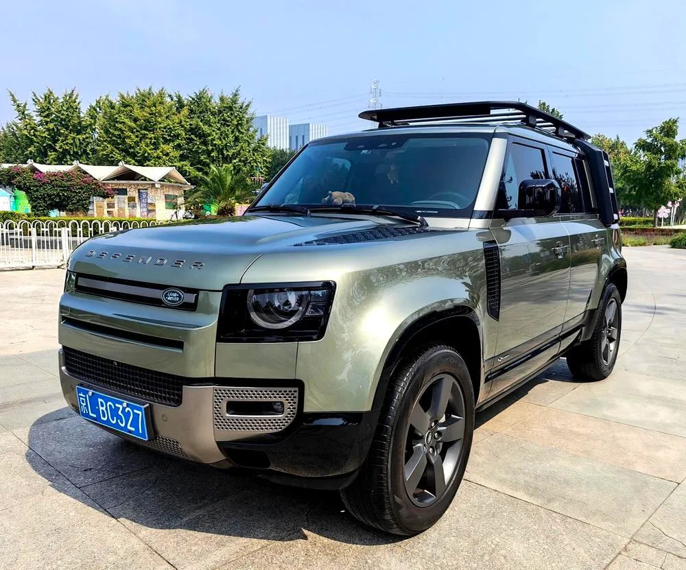 Land Rover Defender 110 P400 X-DYNAMIC HSE, 2021 — фото 1
