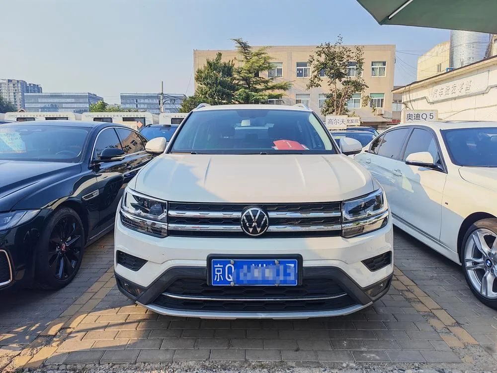 Volkswagen Tharu 330TSI 4WD Luxury Edition PLUS, 2021 — фото 1