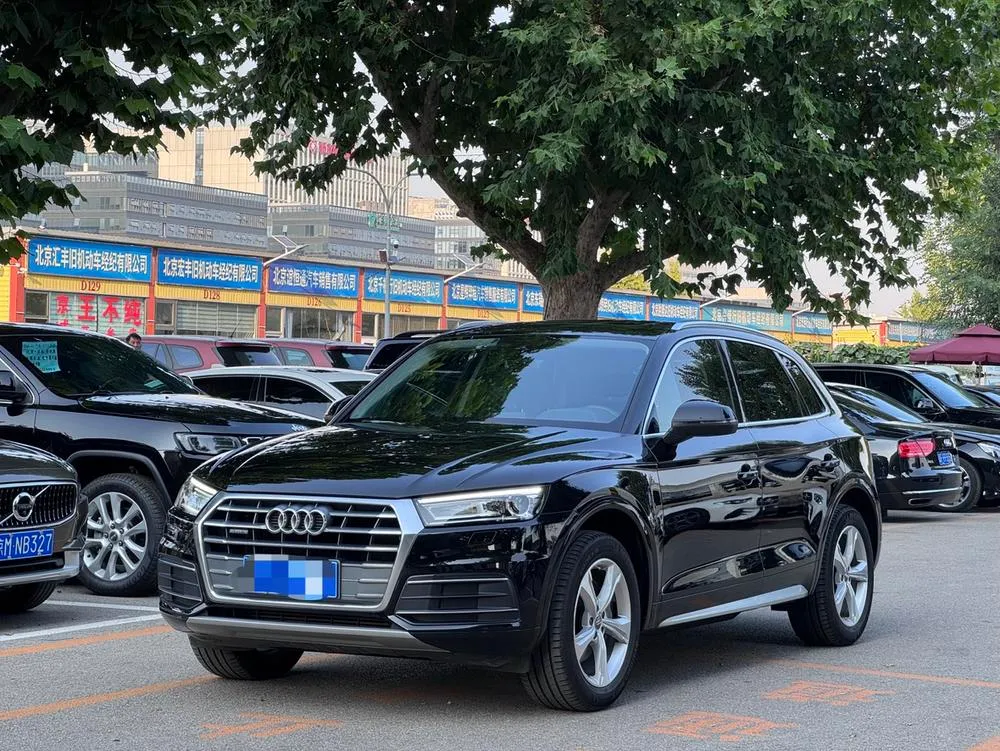 Audi Q5L 40 TFSI Version CN6, 2018 — фото 1
