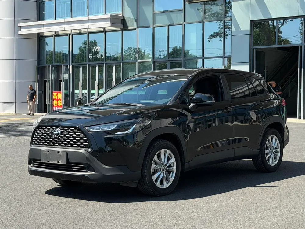 Toyota Corolla Cross 2.0L CVT Elite Edition, 2024 — фото 1