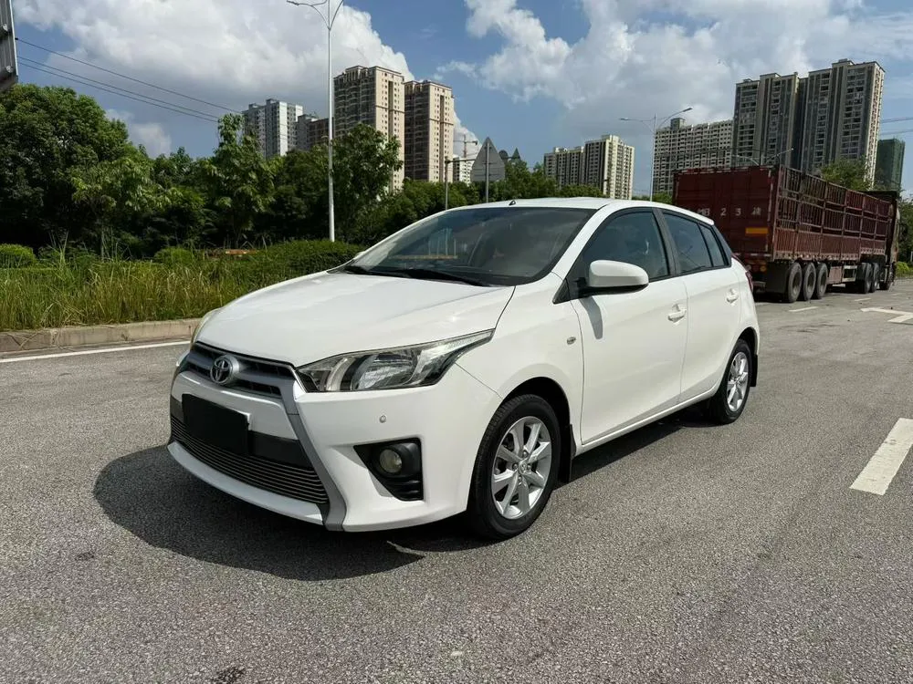 Toyota Yaris L, 2014