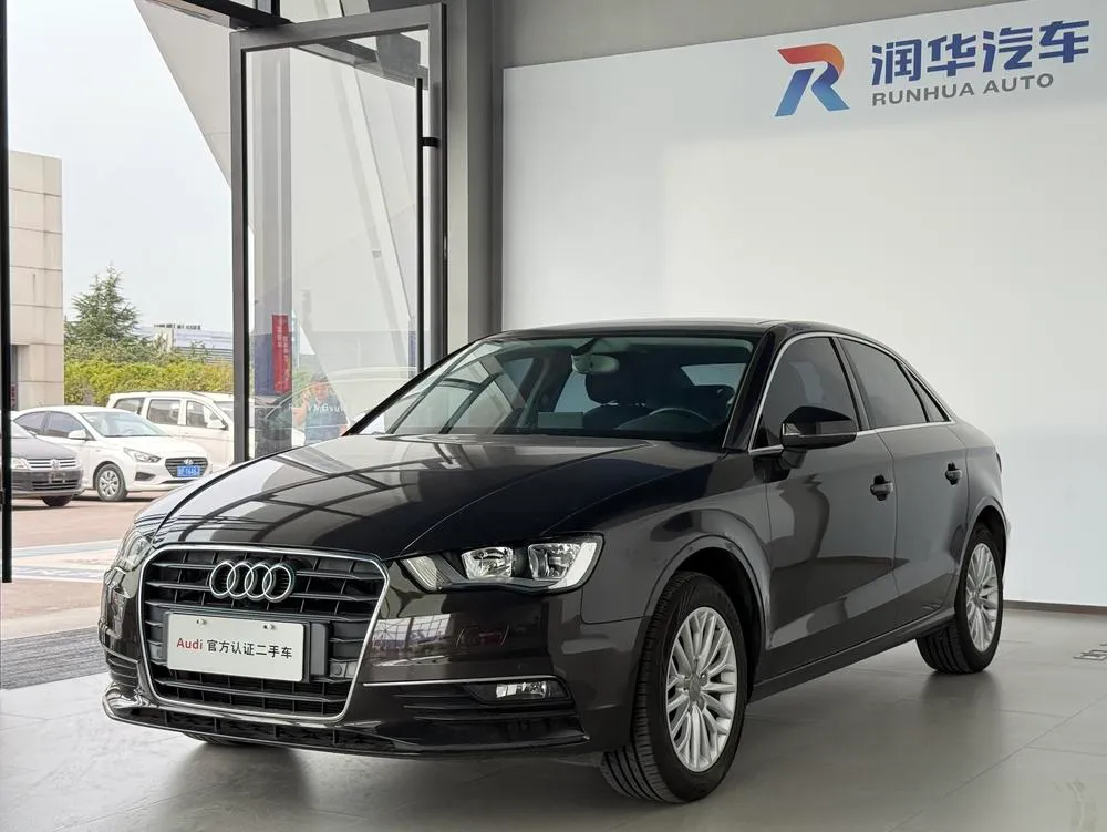 Audi A3 Limousine 35 TFSI Auto Fashion Version, 2014 — фото 1