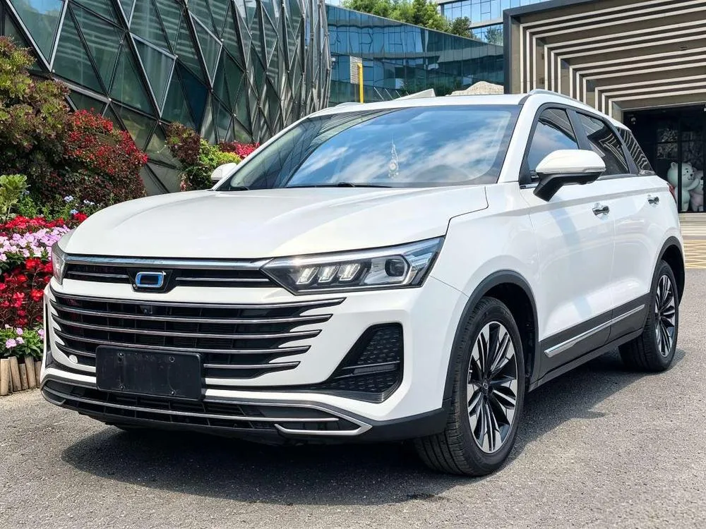 Besturn Bestune T77, 2023