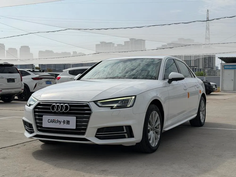 Audi A4L 40 TFSI Version CN6, 2019 — фото 1