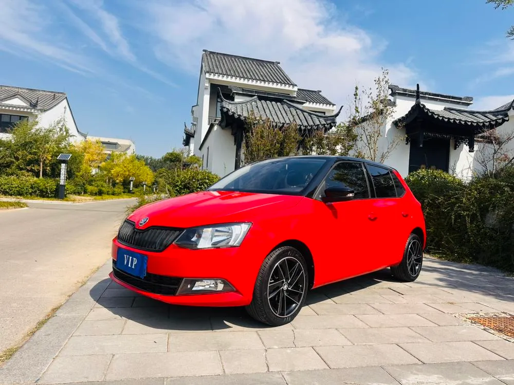 Skoda Fabia 1.6L Auto Sport Edition, 2015 — фото 1