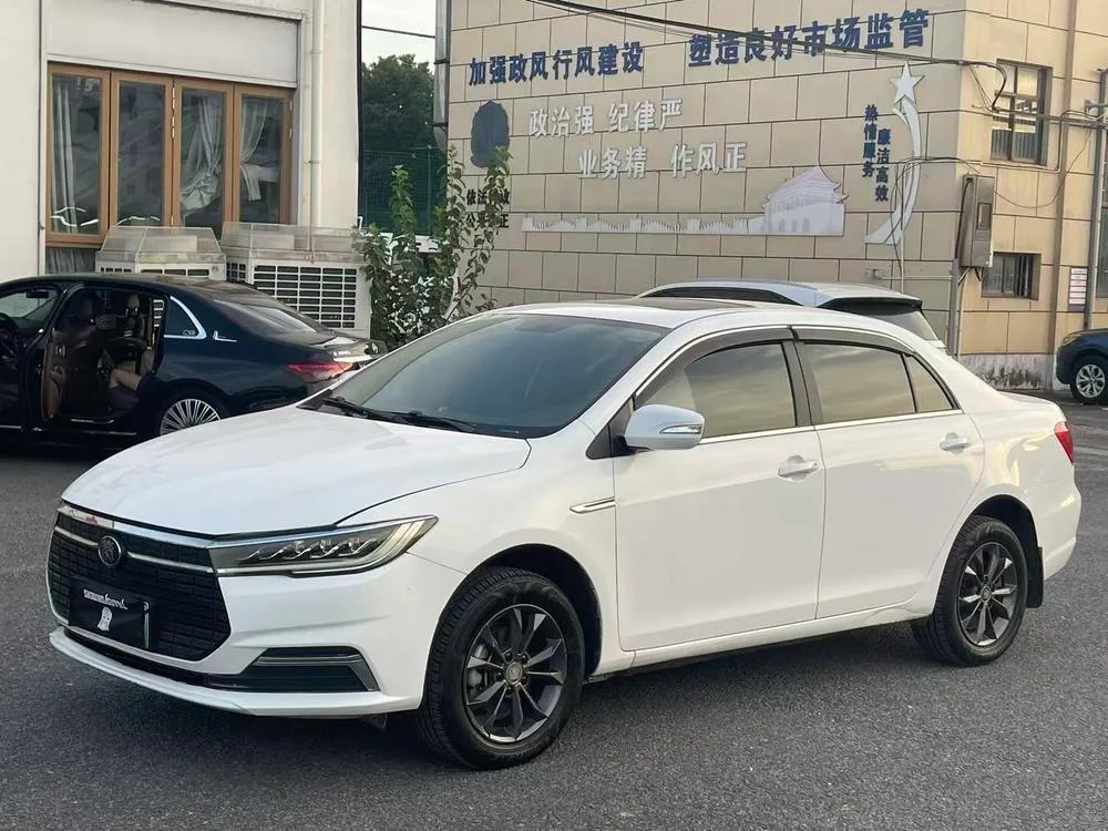 BYD Qin EV Стандарт, 2020 — фото 1