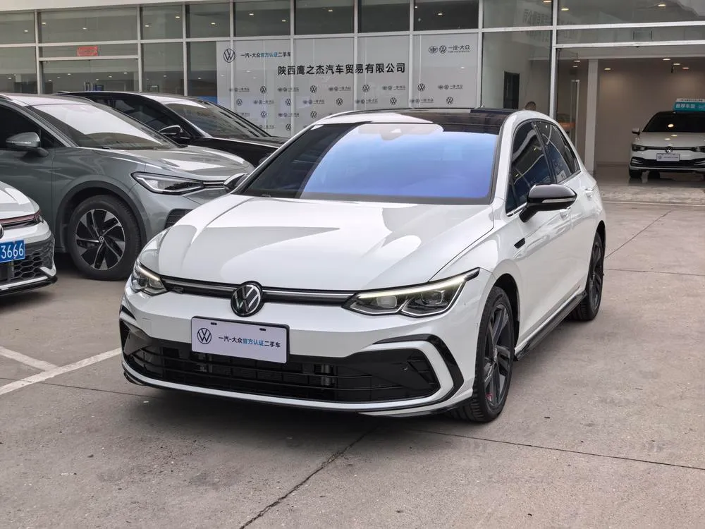 Volkswagen Golf 280TSI DSG R-Line 50 Edition, 2024 — фото 1