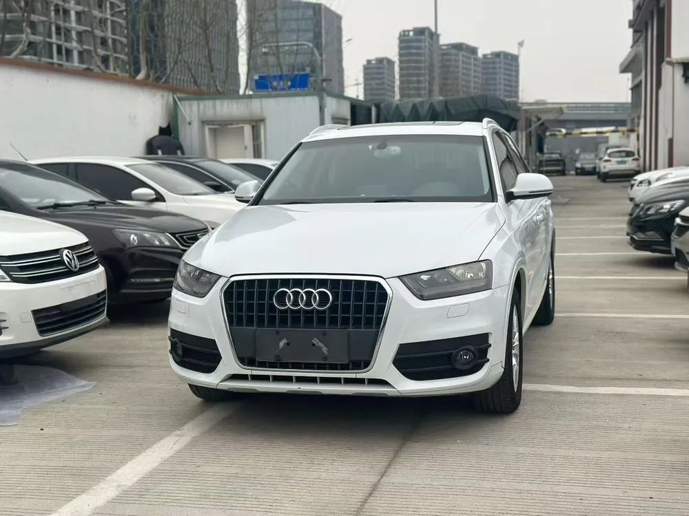 Audi Q3 35 TFSI Version, 2013 — фото 1