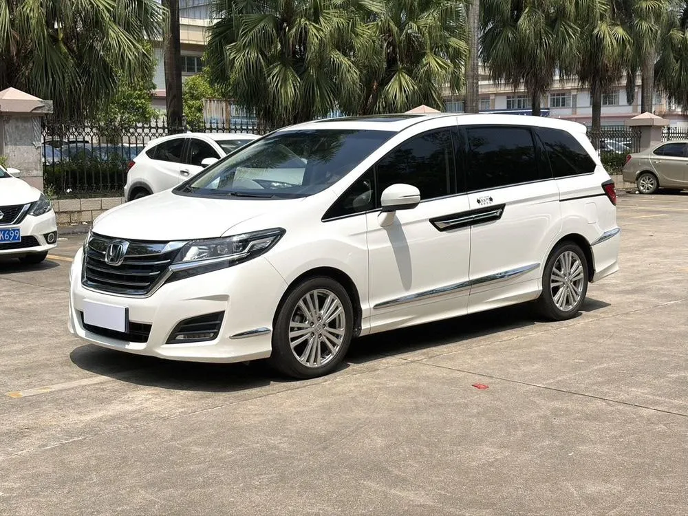 Honda Elysion 2.4L Classic Edition, 2016 — фото 1