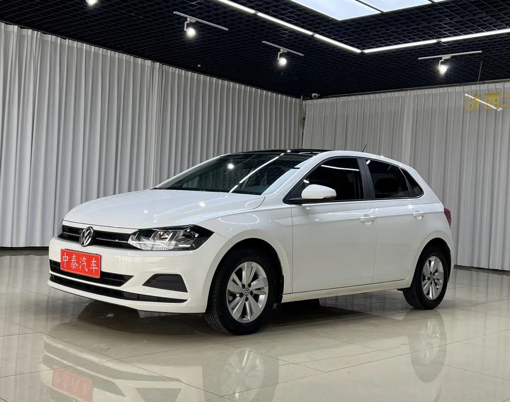 Volkswagen Polo Plus 1.5L Auto Panoramic Edition, 2019 — фото 1