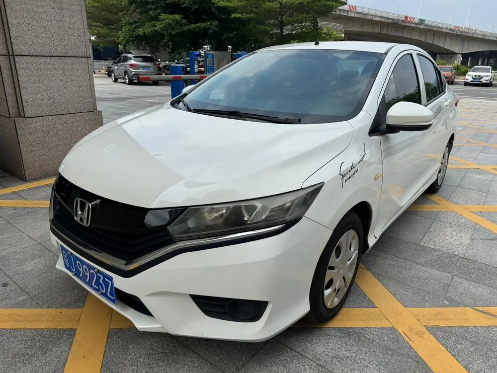 Honda Greiz 1.5L CVT Classic Edition, 2016 — фото 1