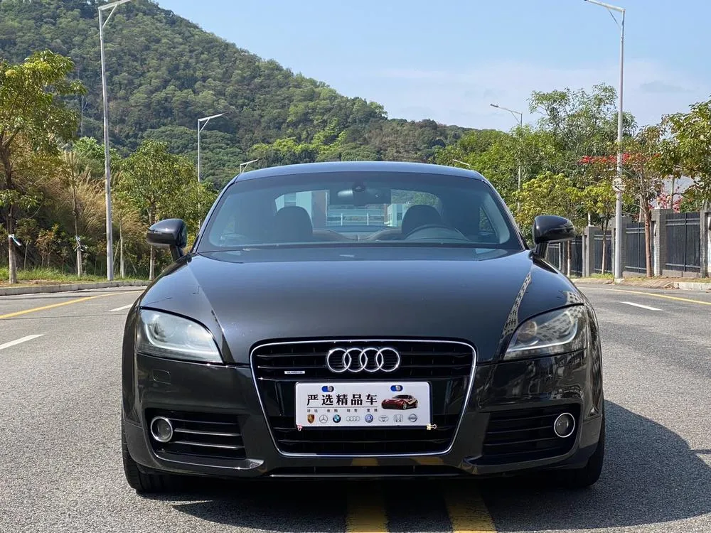 Audi TT TT Coupe 2.0TFSI, 2011 — фото 1