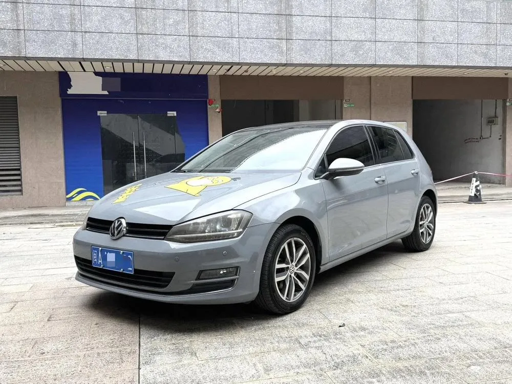 Volkswagen Golf 230TSI Auto Comfort Version, 2016 — фото 1