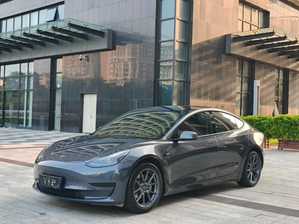 Tesla Model 3, 2021