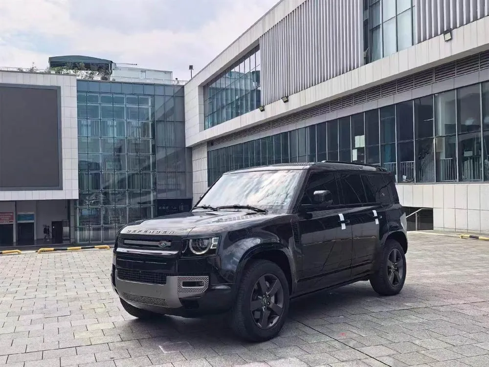 Land Rover Defender 110 3.0T P400 X-Dynamic HSE, 2024 — фото 1