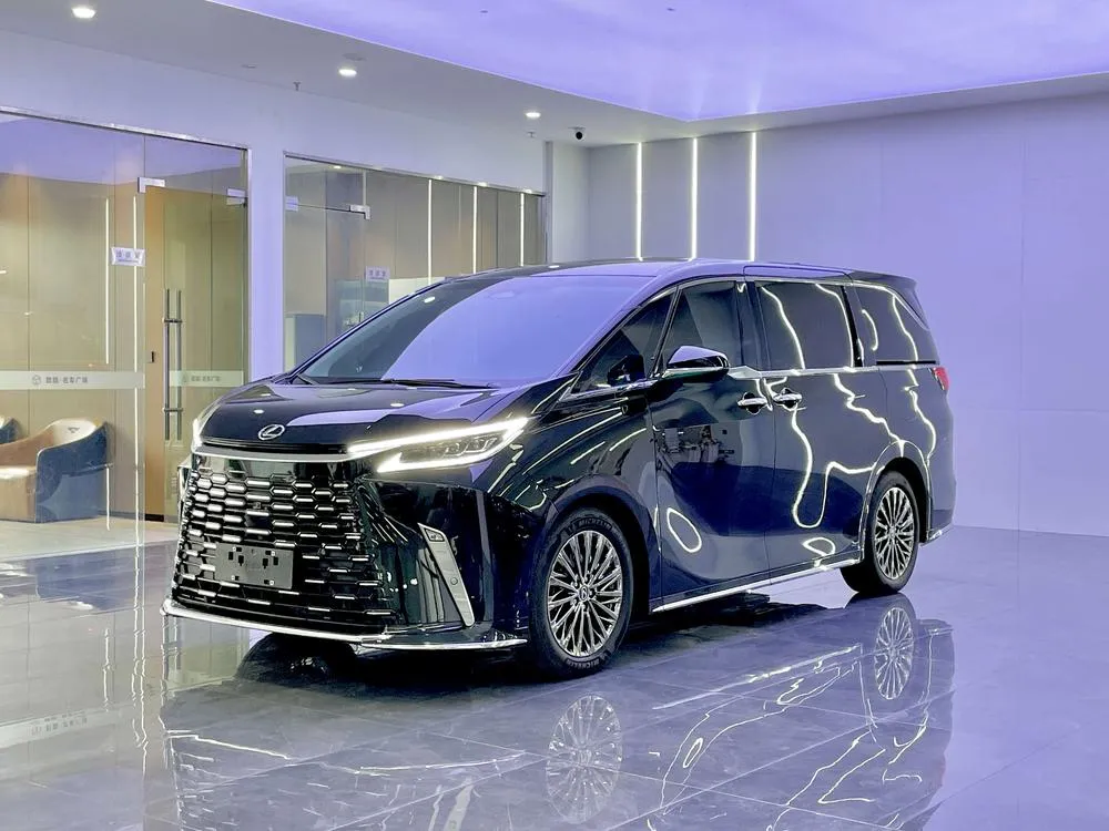 Lexus LM, 2023