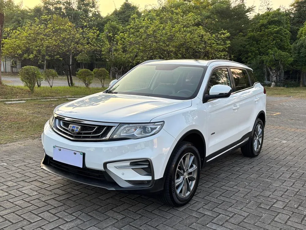 Geely Boyue 1.8TD Auto 2WD Premium Version 4G Connected Edition, 2018 — фото 1