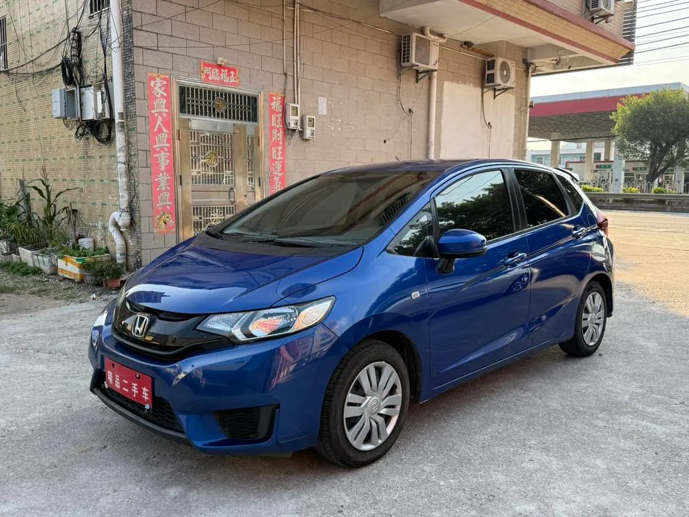 Honda Fit 1.5L LX CVT Comfort Version, 2016 — фото 1