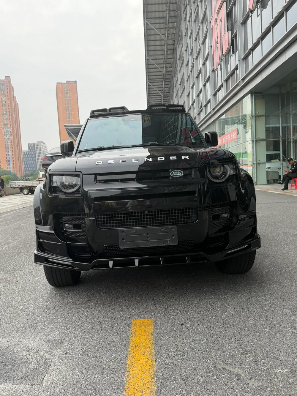 Land Rover Defender, 2024