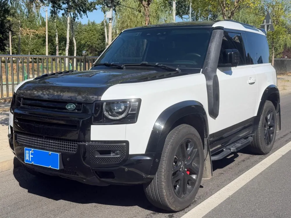 Land Rover Defender, 2023