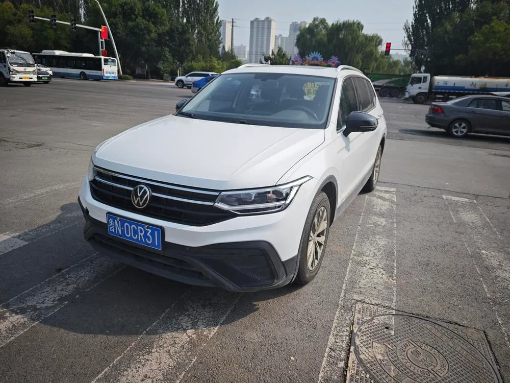 Volkswagen Tiguan L 300TSI 2WD Smart Edition, 2024 — фото 1
