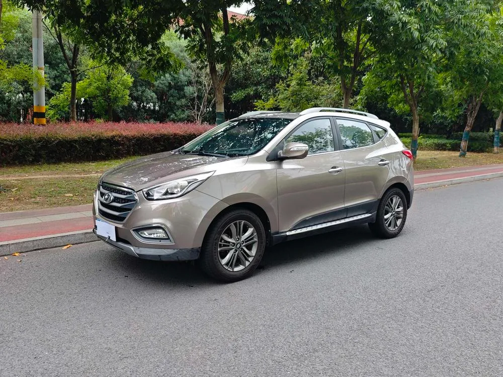 Hyundai ix35 2.0L Auto 2WD Smart Version GLS CN4, 2013 — фото 1
